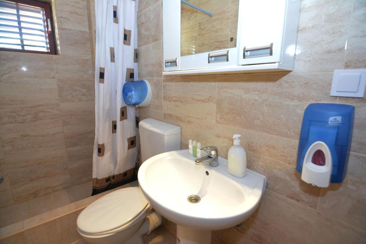 בודווה Apartments Radonjic מראה חיצוני תמונה