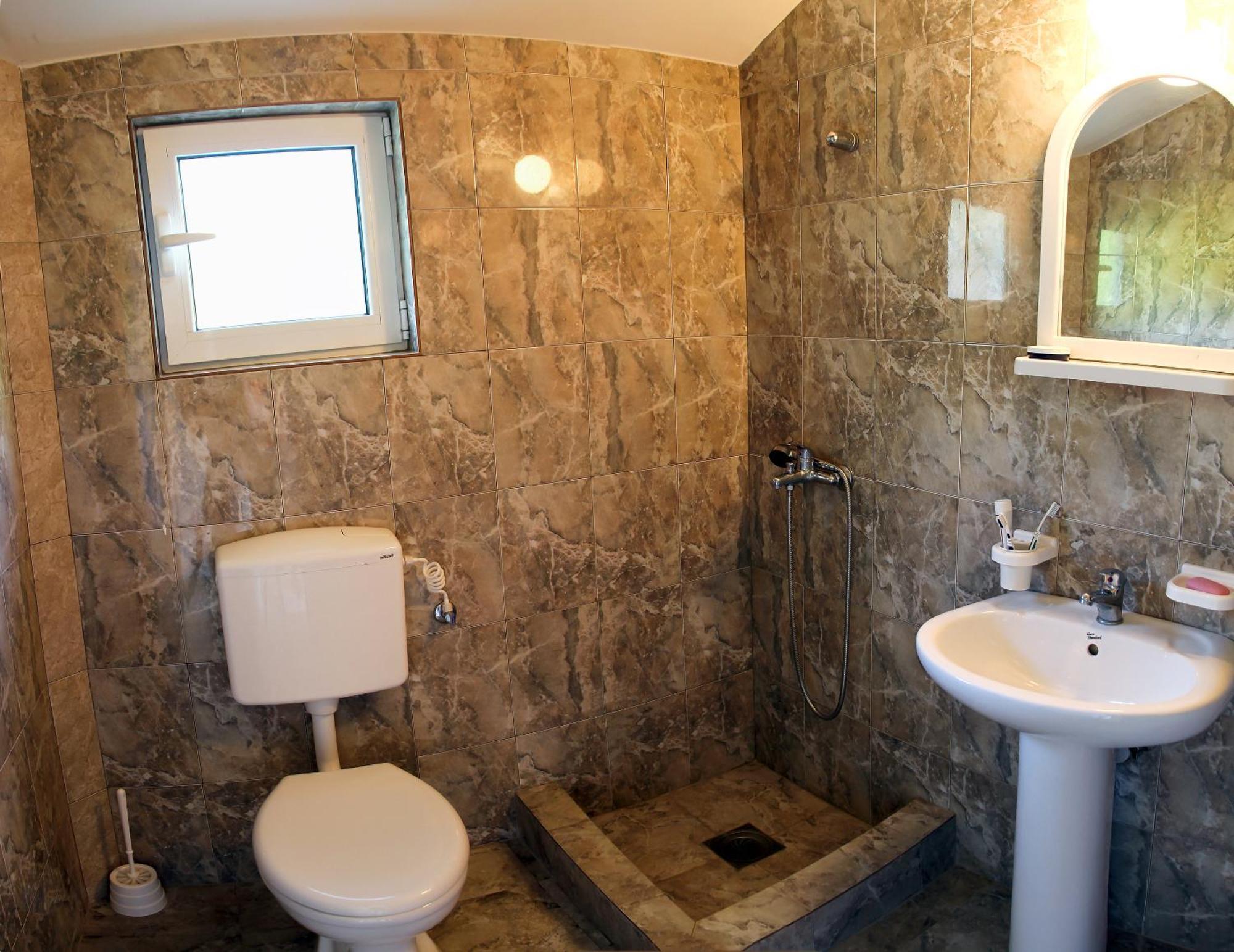 בודווה Apartments Radonjic מראה חיצוני תמונה